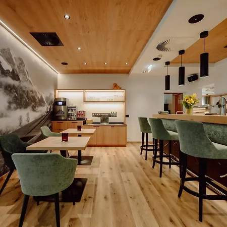 Hotel Salzburger Hof 3*